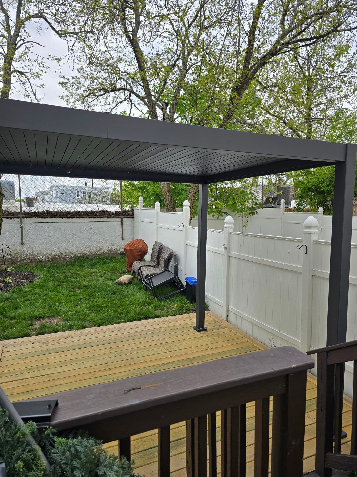 A New Pergola That Turns a Deck Into a Destination image