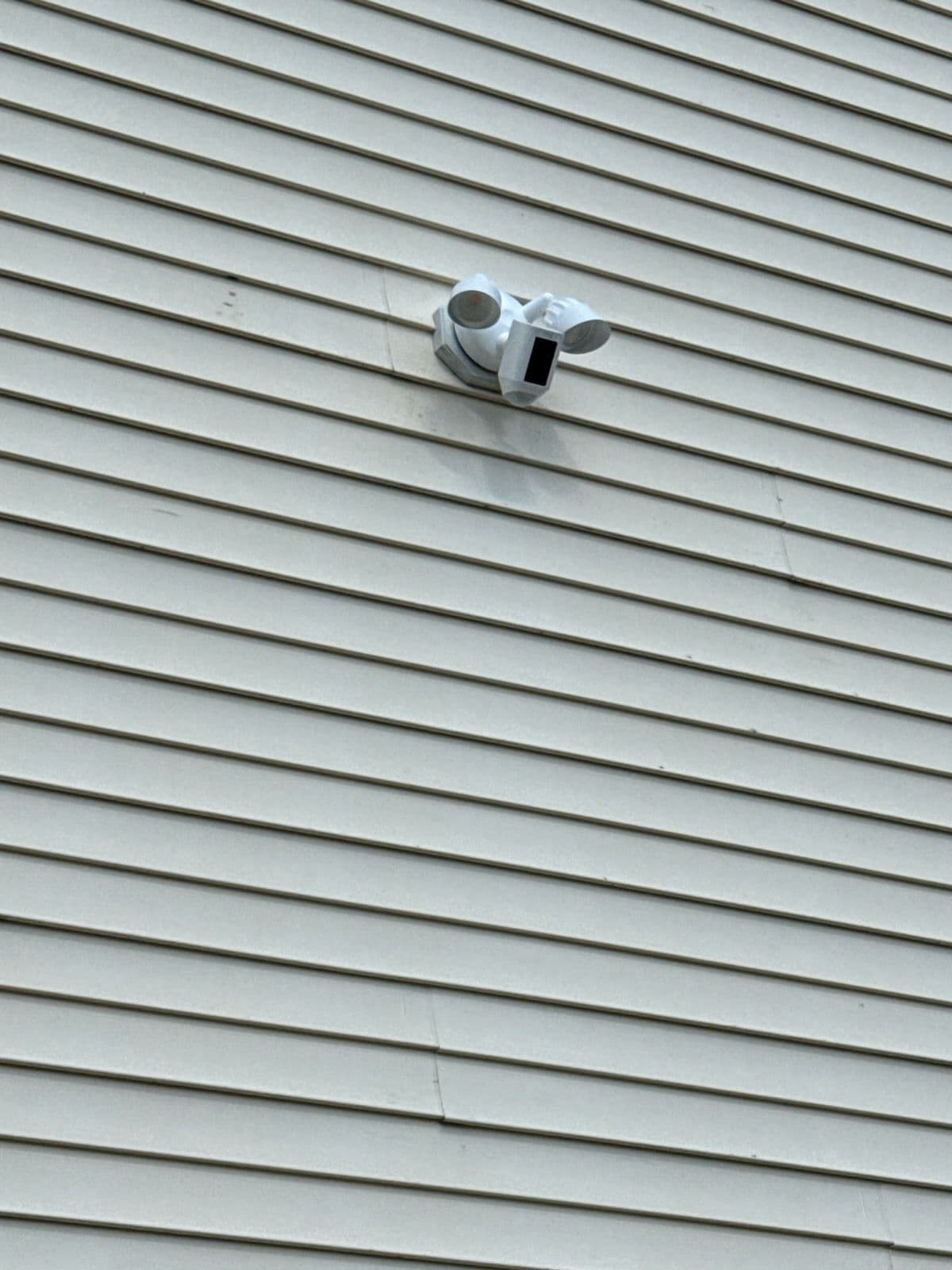 Gallery photos for Enhance Home Security with Expert Flood Light Installation: Image #1